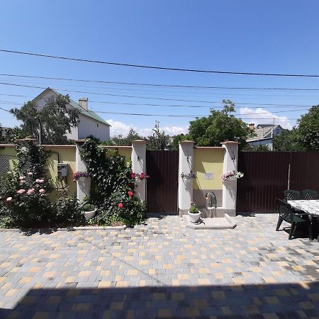 Guest House 切尔诺莫斯克 外观 照片
