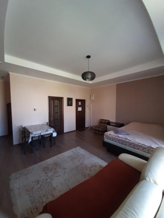 Guest House 切尔诺莫斯克 外观 照片