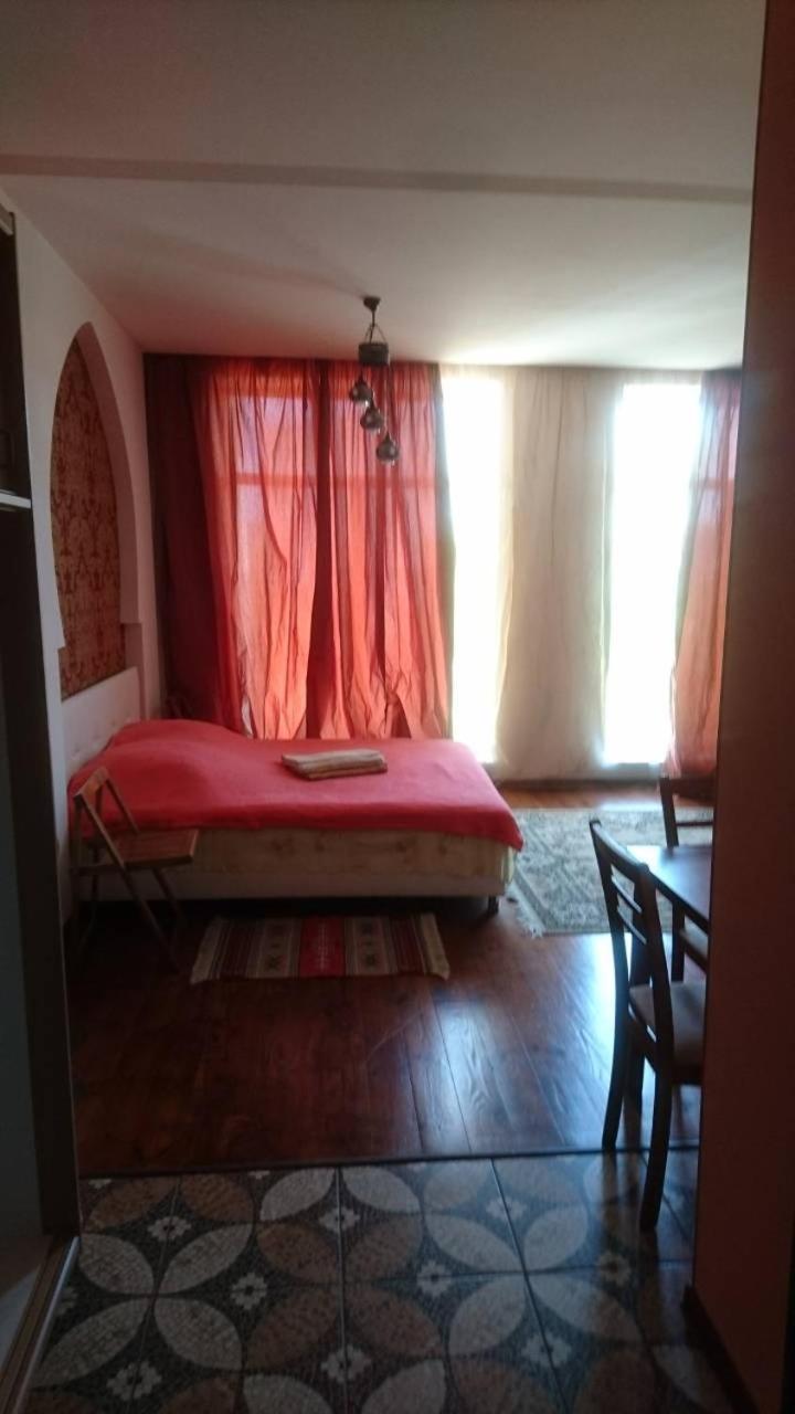 Guest House 切尔诺莫斯克 外观 照片